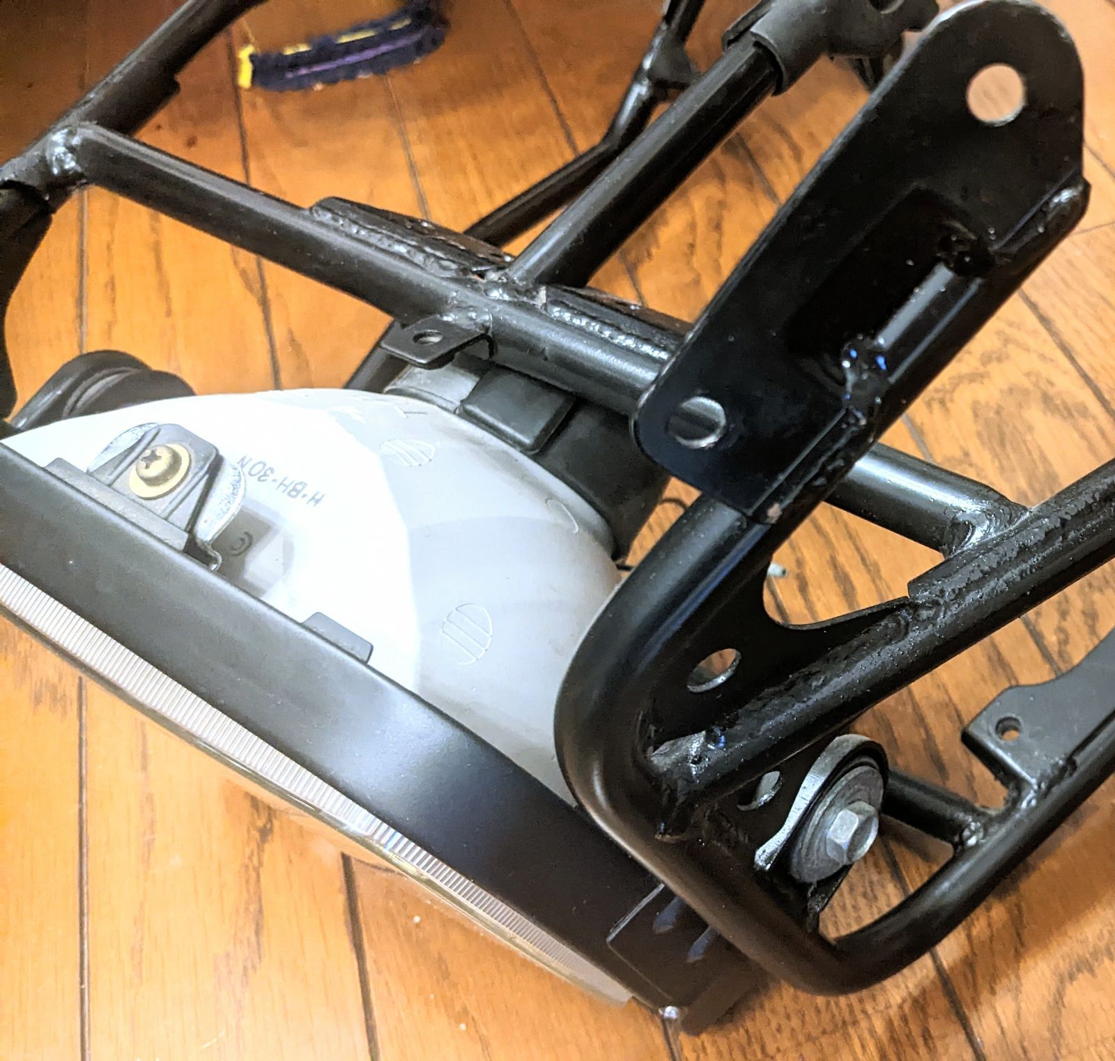 gpz900r アッパーカウルステー Kawasaki Gpz900R アルミアッパーカウルステー| 製品情報 | 都築