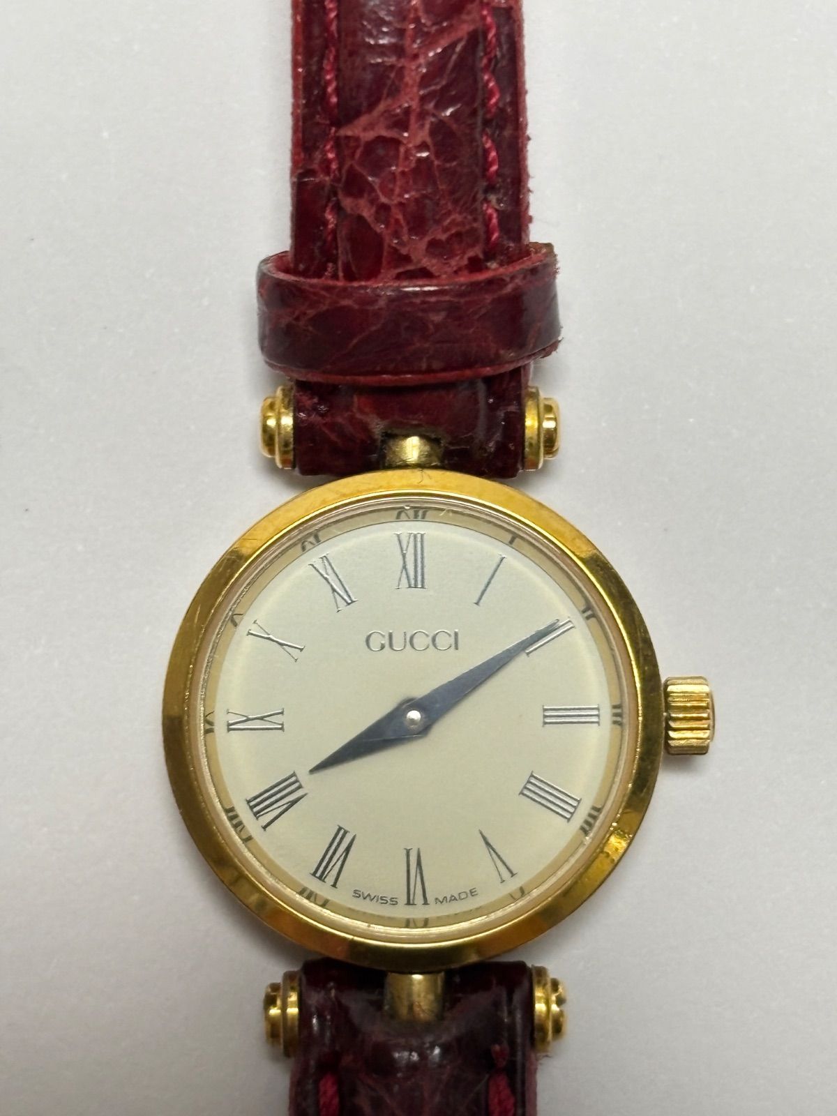 GUCCIの「アナログ腕時計(クォーツ)」です。 楽天市場】【2年保証】グッチ 時計 レディース 25mm クォーツ