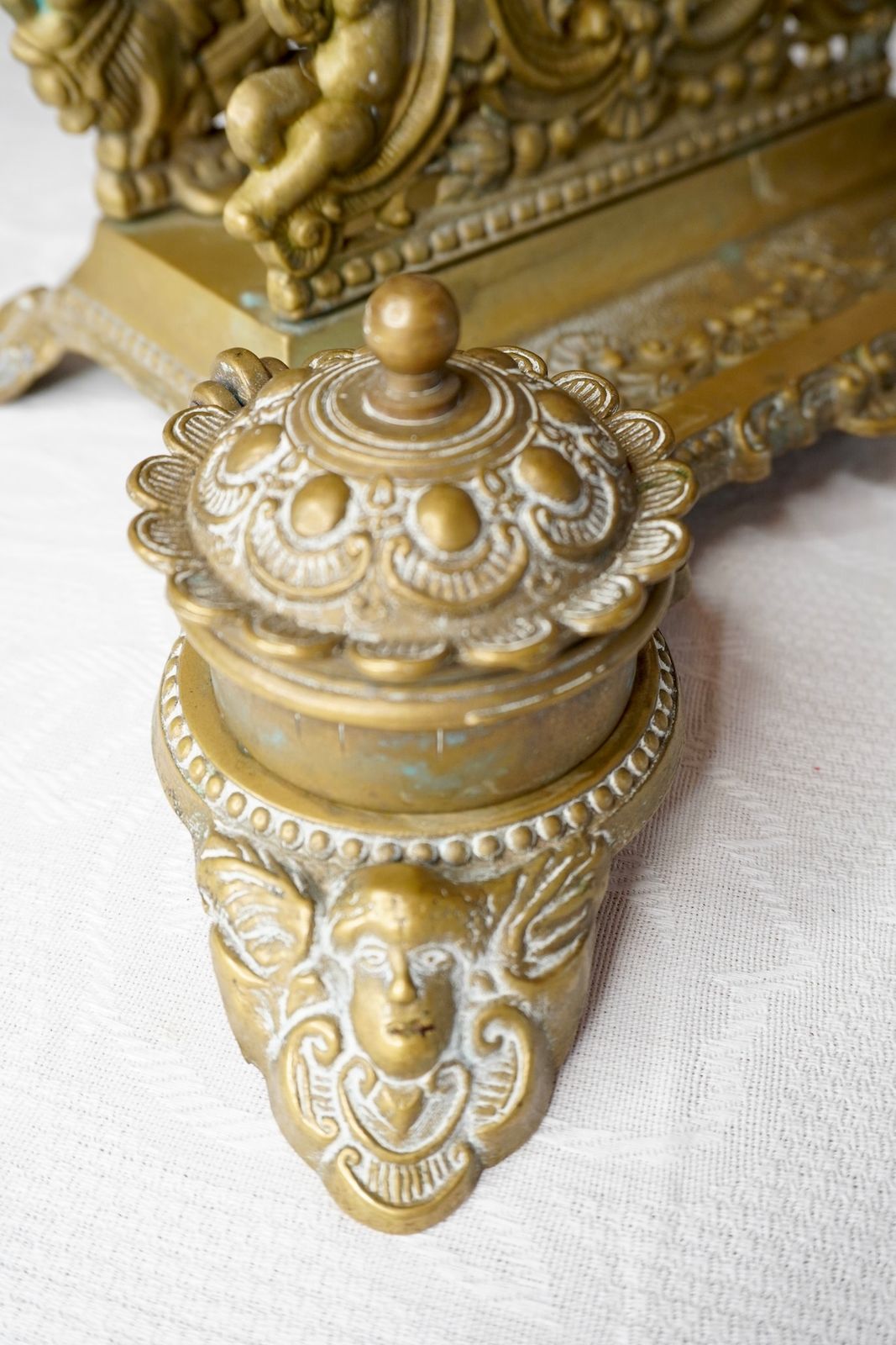 フランス アンティーク 天使と花かごのレタースタンド＆インクウェル フランス アンティーク 天使と花かごのレタースタンド＆インク