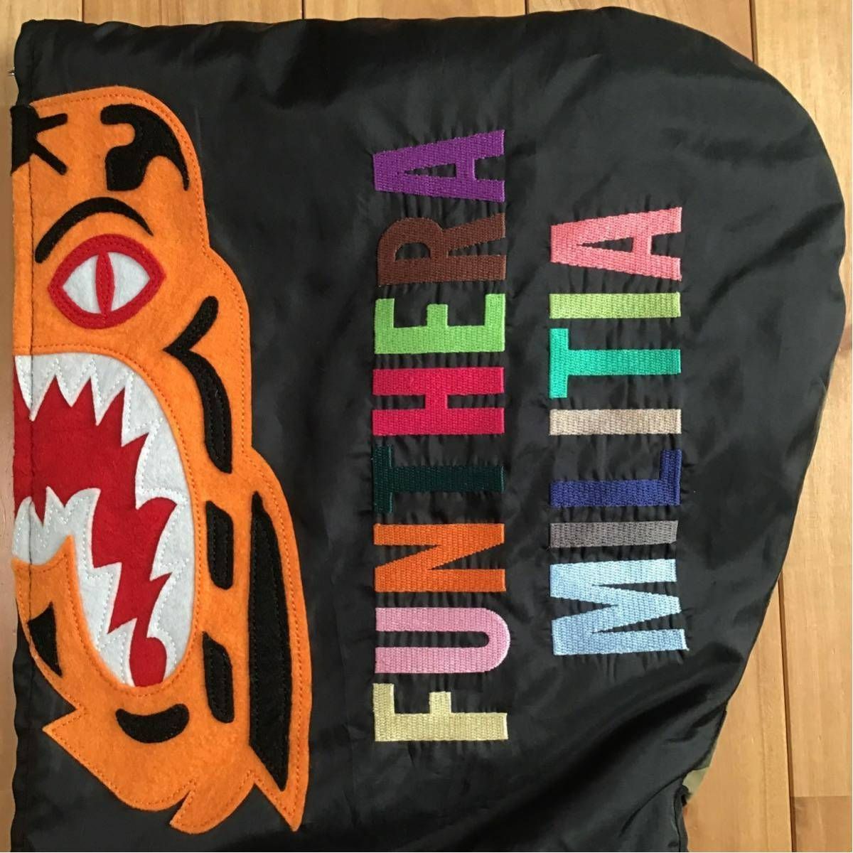 タイガー ダウンジャケット Sサイズ a bathing ape BAPE camo Tiger