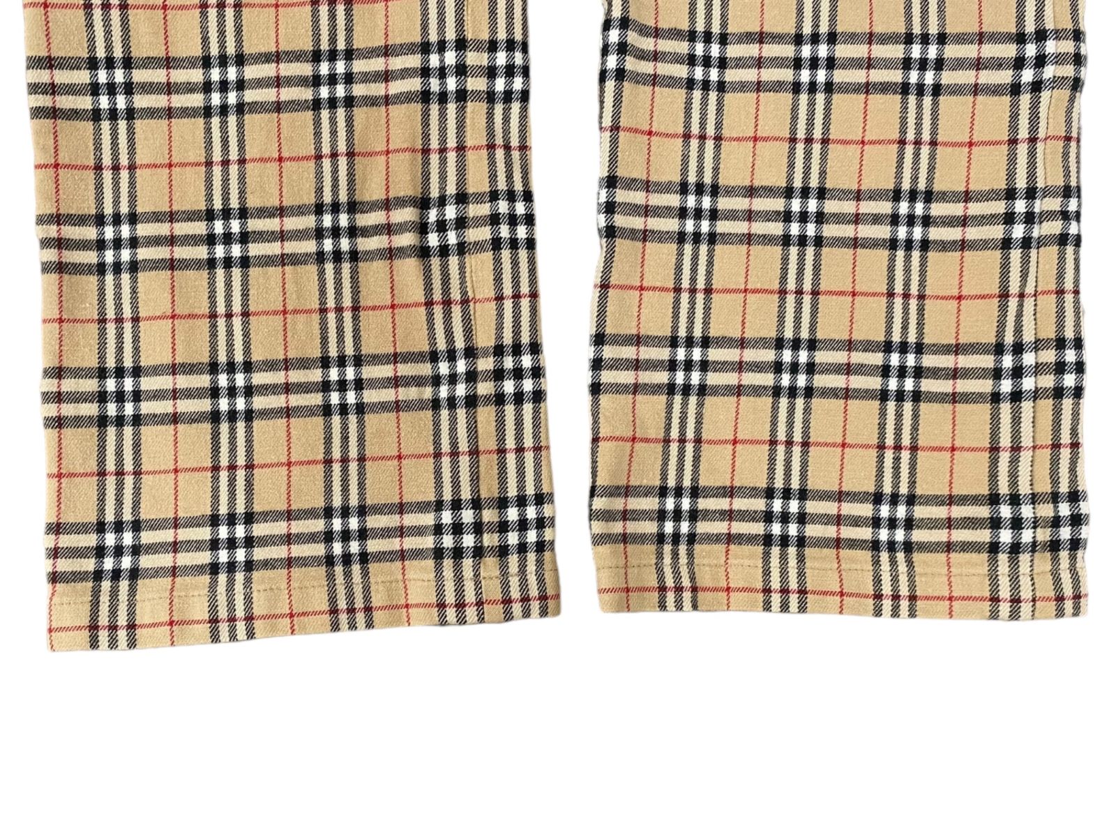 バーバリーブルーレーベル　ノバチェック　38サイズ Burberry バーバリーブルーレーベル パンツ ノバチェック サイズ38