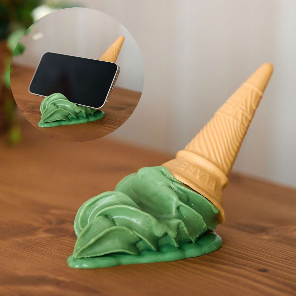 落ちちゃったソフトクリームスマホスタンド抹茶 食品サンプル かわいい おもしろ雑貨 誕生日 プレゼント 日本製 お返し 大人気 模型 レプリカ 職人 デザインポケット メンズ レディース 樹