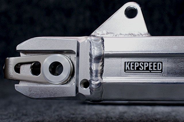 スイングアーム