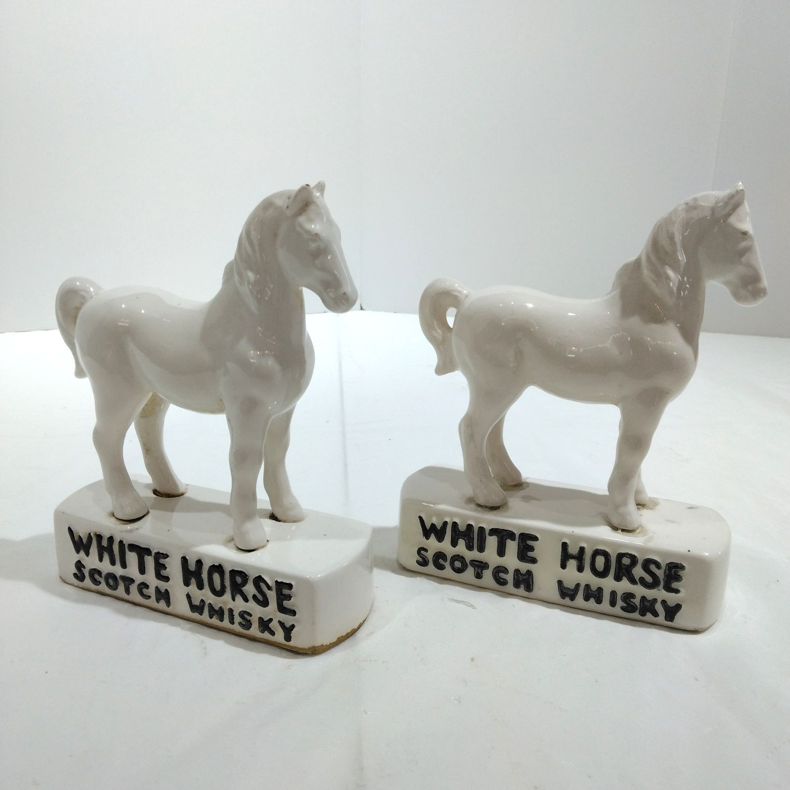 WHITE HORSE ウイスキー 陶器製 フィギュリン 白馬 2体セット