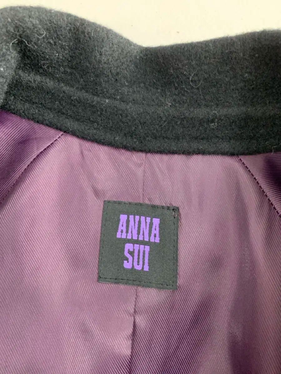 ブローチ コート