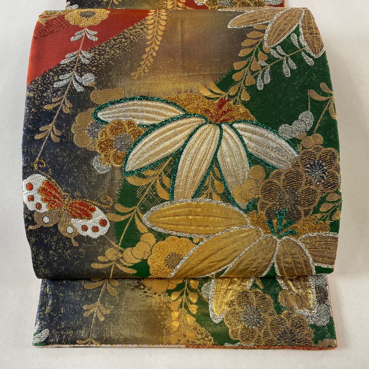 袋帯 秀品 笹 蝶 金銀糸 箔 茜色 全通 正絹 【中古】 - メルカリ