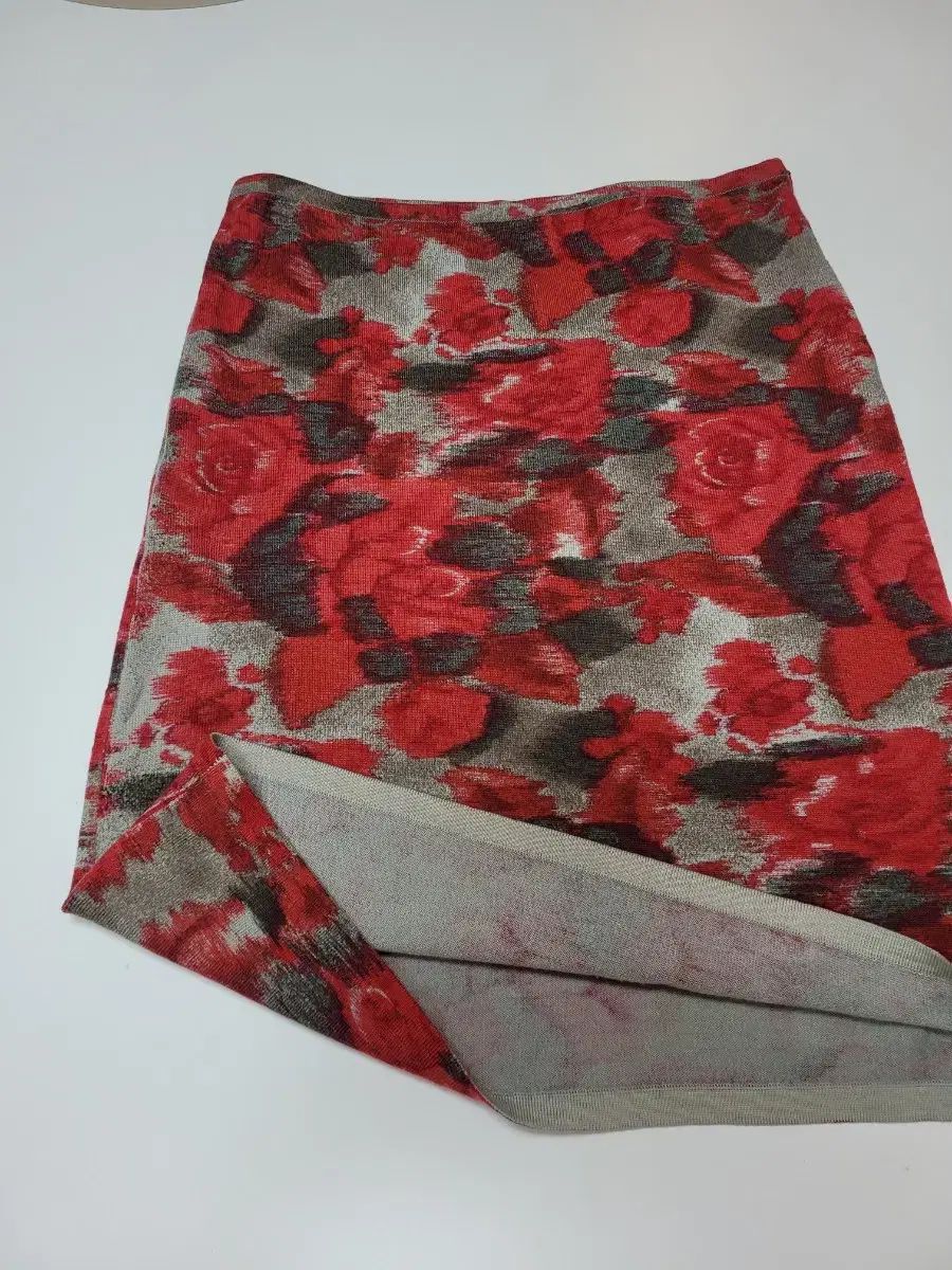 ヴァレンティノ ラナウール スカート