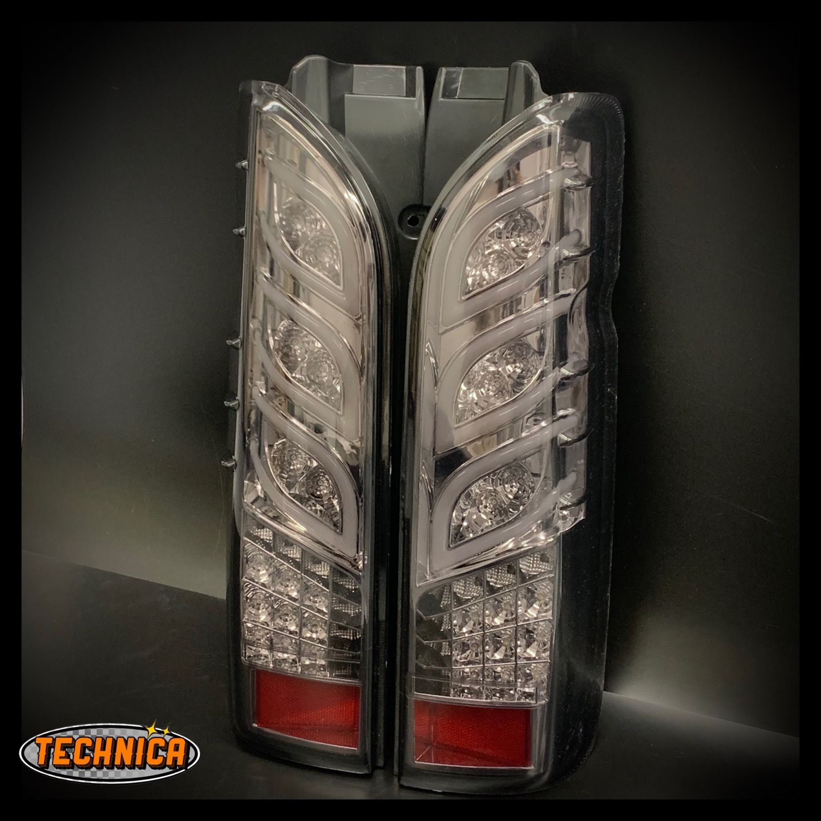 ハイエース テールランプ シーケンシャル