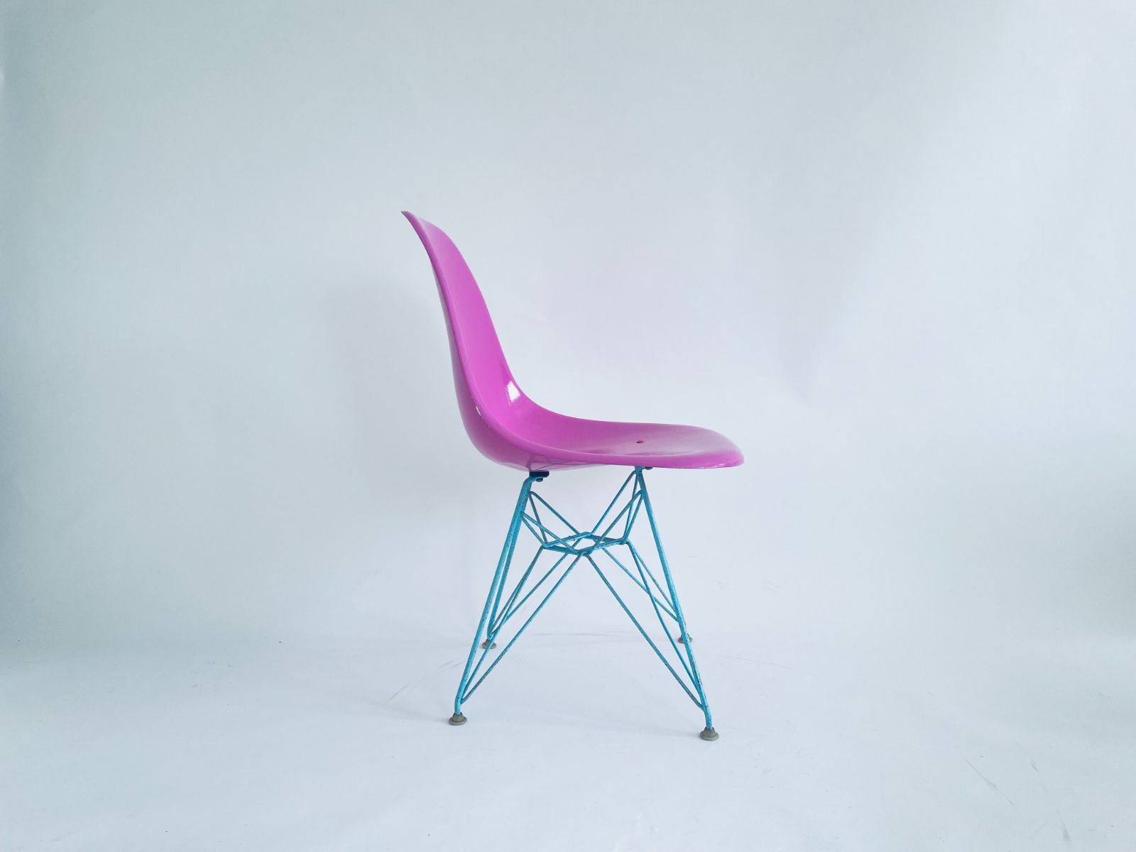 Shell Chair