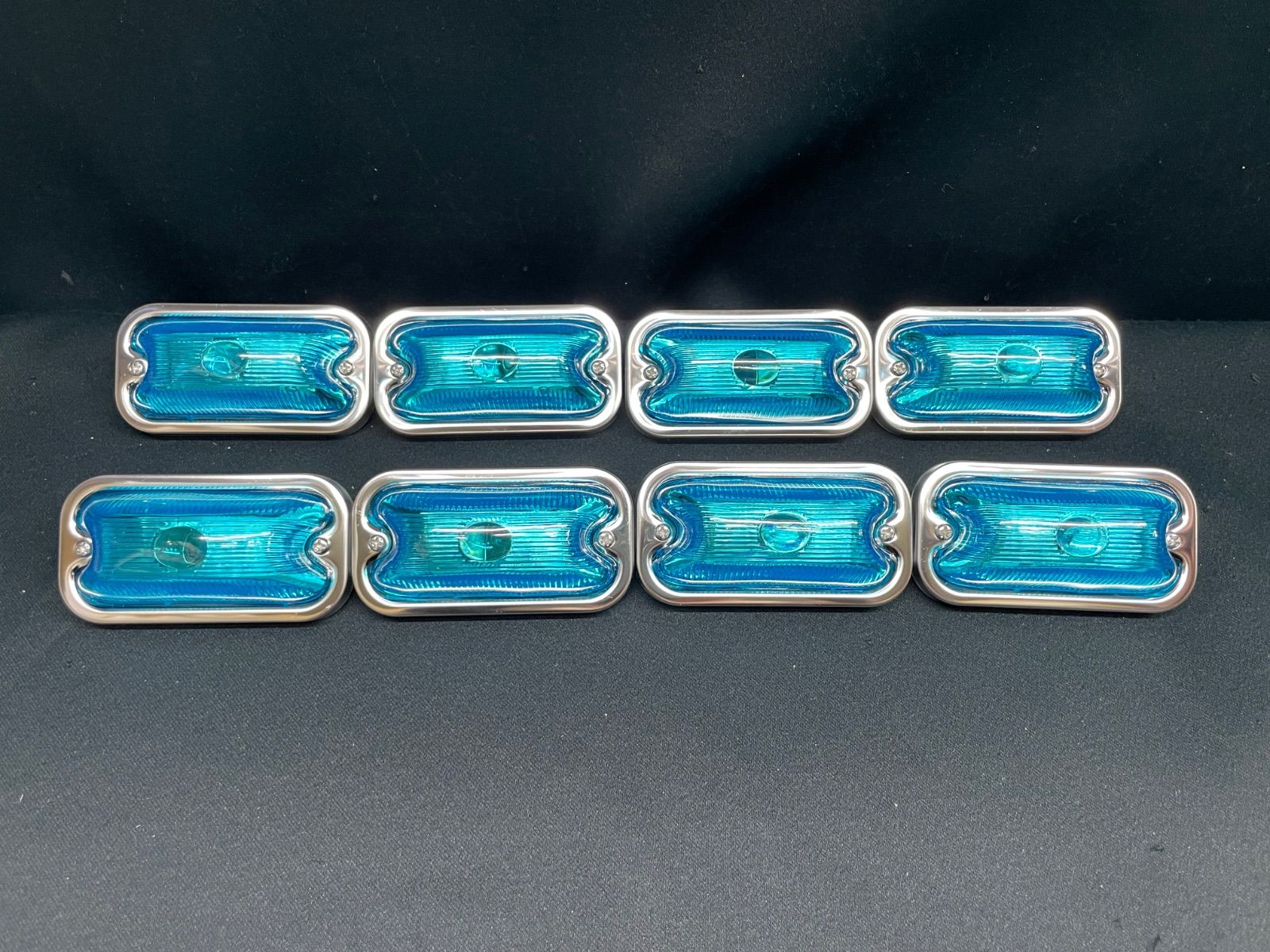 S-80DXデベソランプ 8個 スカイブルー 水色 でべそ角マーカー 板橋用品製作所 電球式 24V12W 樹脂 前開き レトロ デコトラ かまぼこ