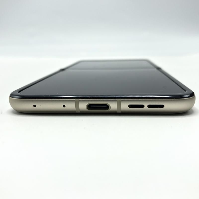中古】【softbank】○motorola razr 50s 256GB (ｻﾝﾄﾞｸﾘｰﾑ)/SIM