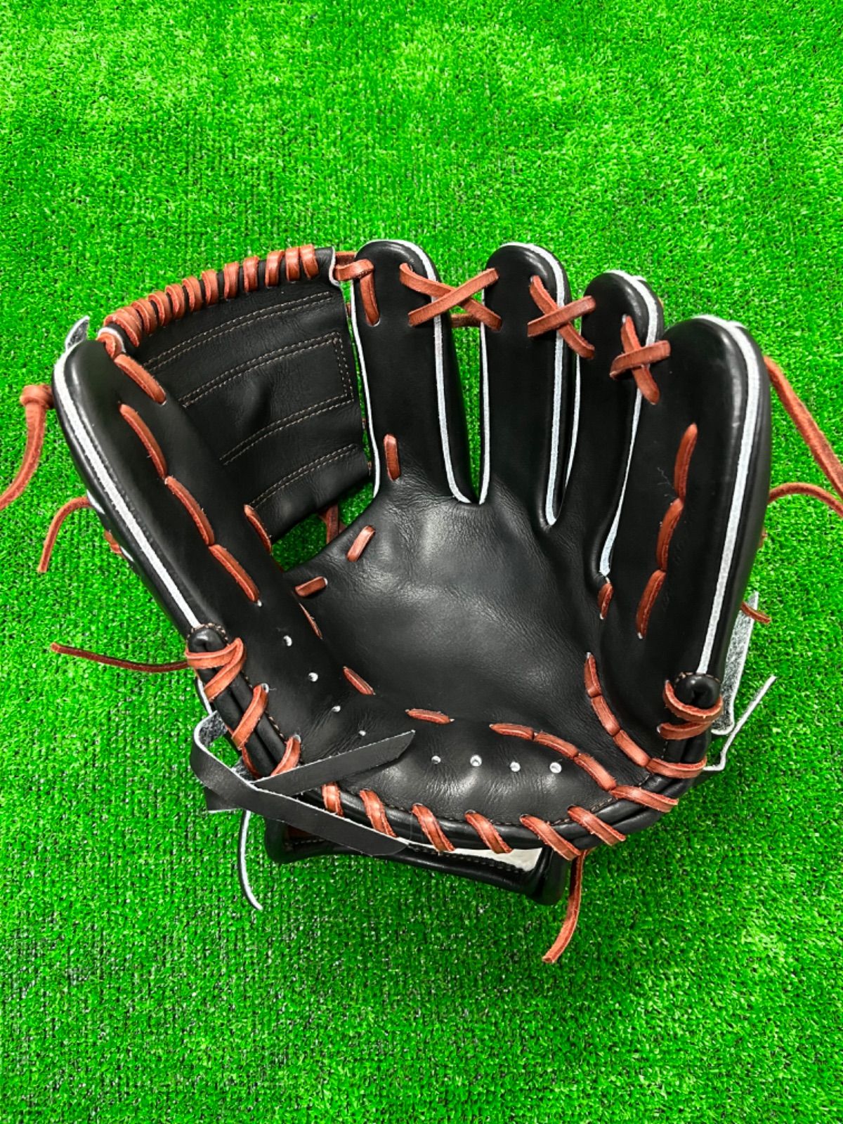 SALE！クランプスclamps 軟式硬式兼用グローブ 内野用（中