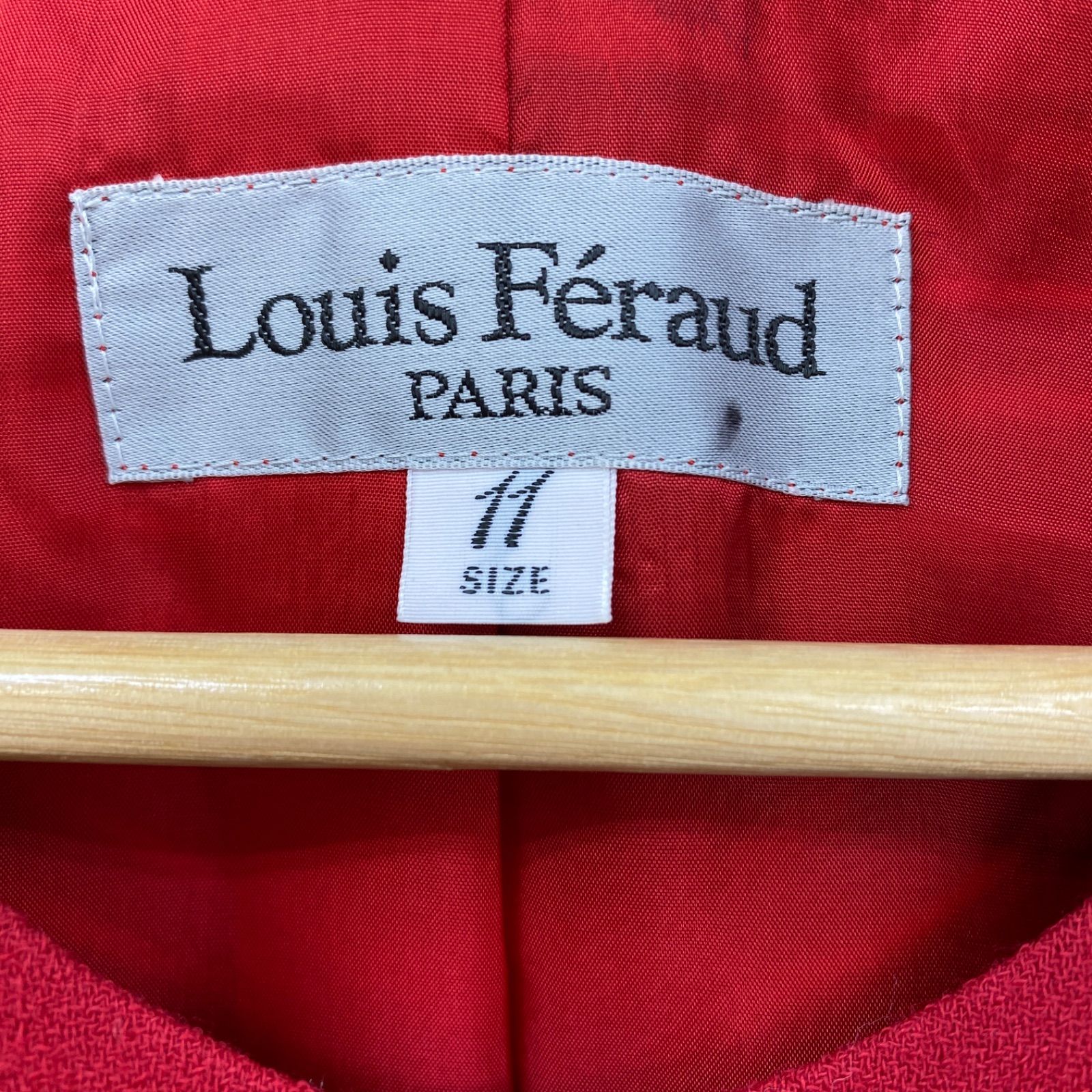 Louis Feraud ルイフェロー 肩パッド入り テーラードジャケット