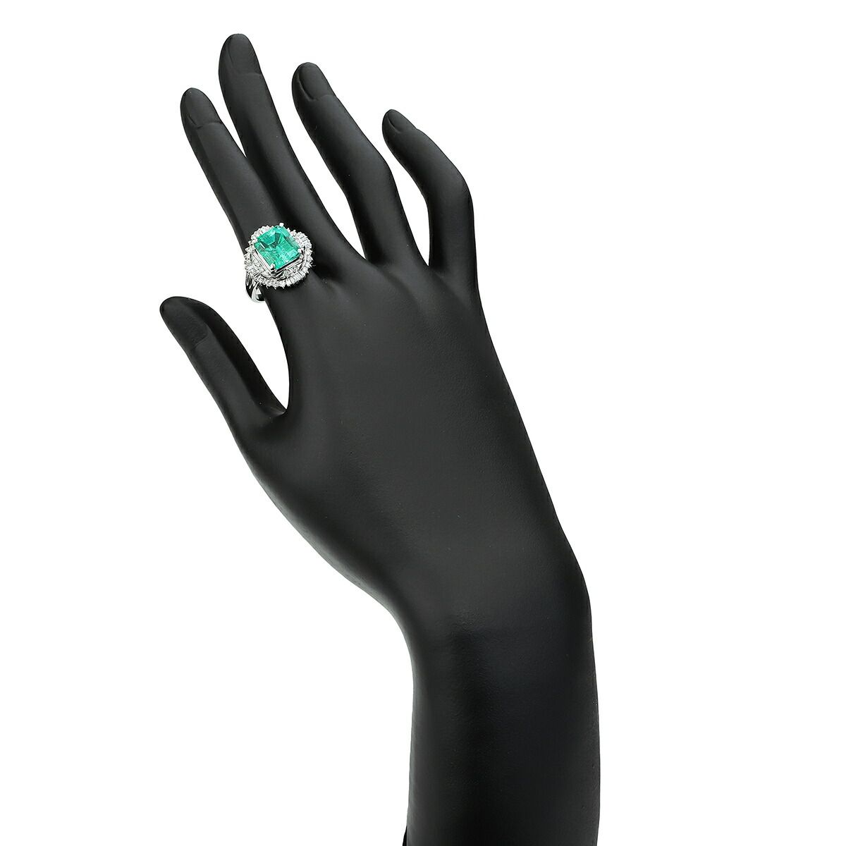 エメラルド＊ハートカットデザインリング Pt900サイズ13号