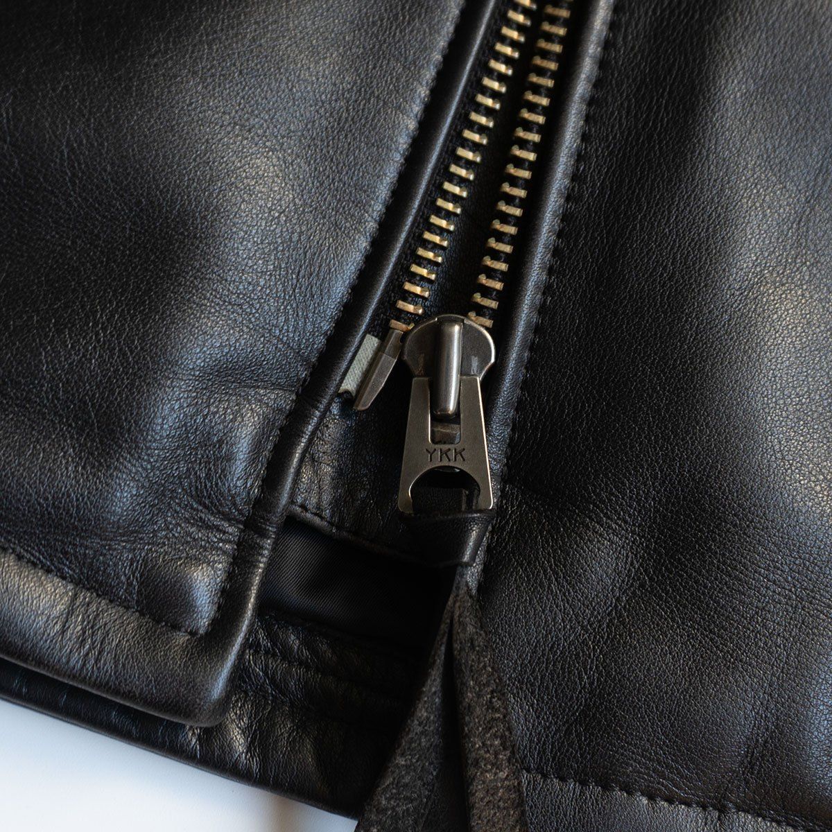 牛革】KADOYA EVO パデッド レザーパンツ 黒 W34 ライダース 革ジャン