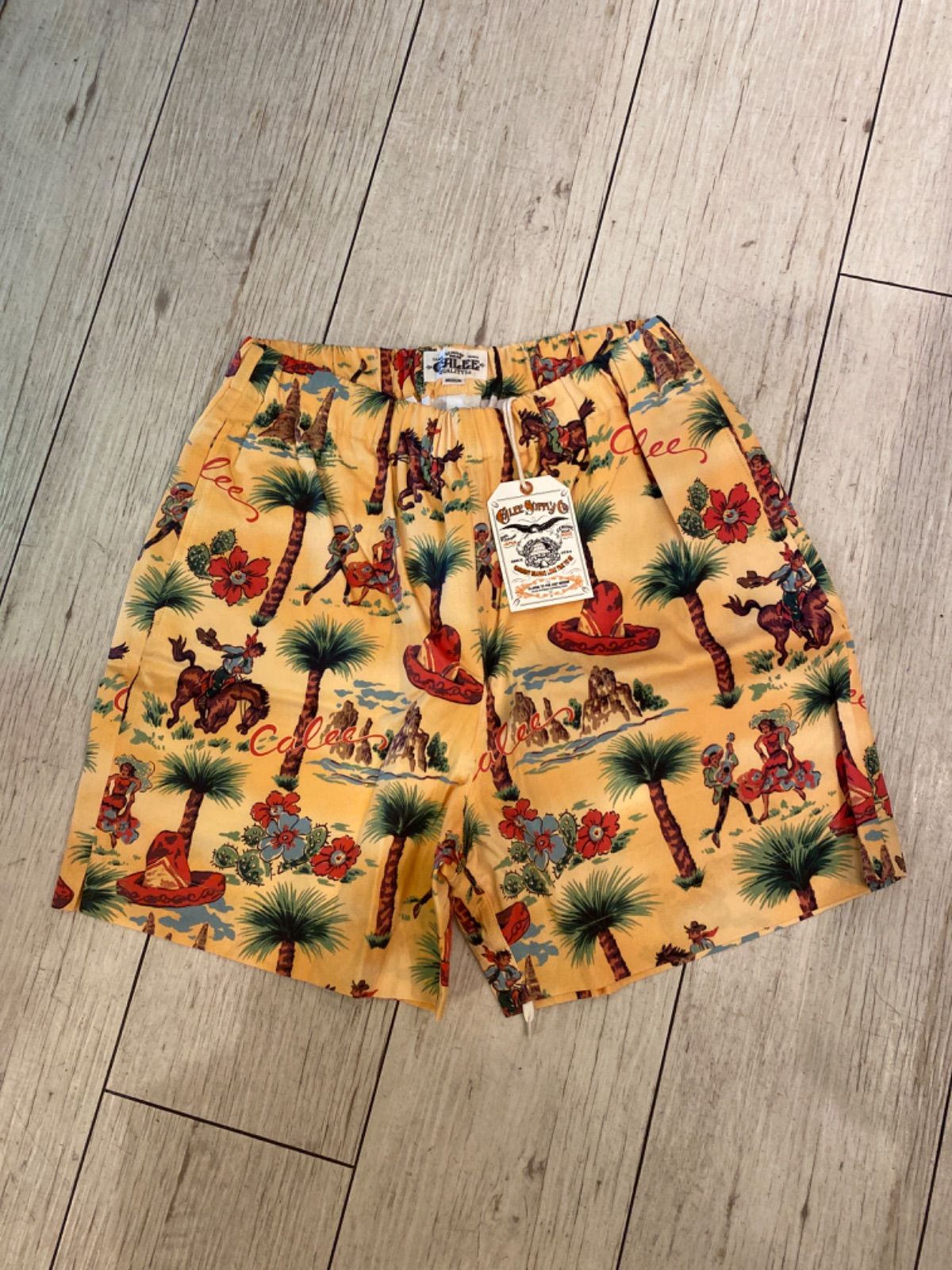 CALEE(キャリー) Allover western patten short pants マスタード/Mサイズ - メルカリ