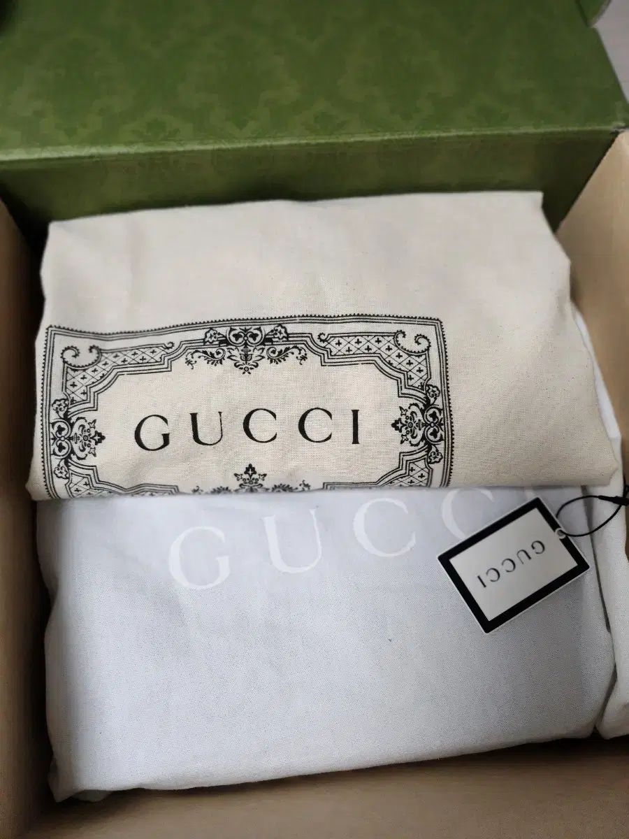 グッチ