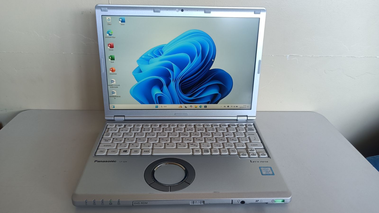 ノートPC ノートパソコンPanasonic第七世代Core i5 SSD256Gメモリ8G