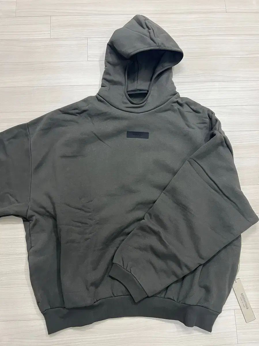 ピオガッドエッセンシャル フード付きTシャツ xxl