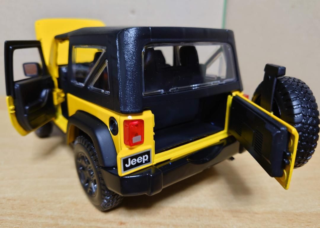 1/18 ジープラングラー ウィリス イエロー JEEP WRANGLER 1/18 ジープラングラー ウィリス イエロー JEEP WRANGLER - メルカリ