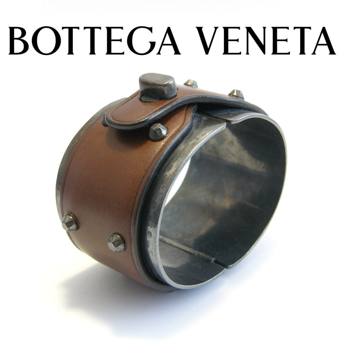 【新品】 BOTTEGA VENETA / ボッテガ ヴェネタバングル イタリア製 Ag925 レザー 本革 SILVER925 シルバー925 ブレスレット 入手困難 ボッテガヴェネタ