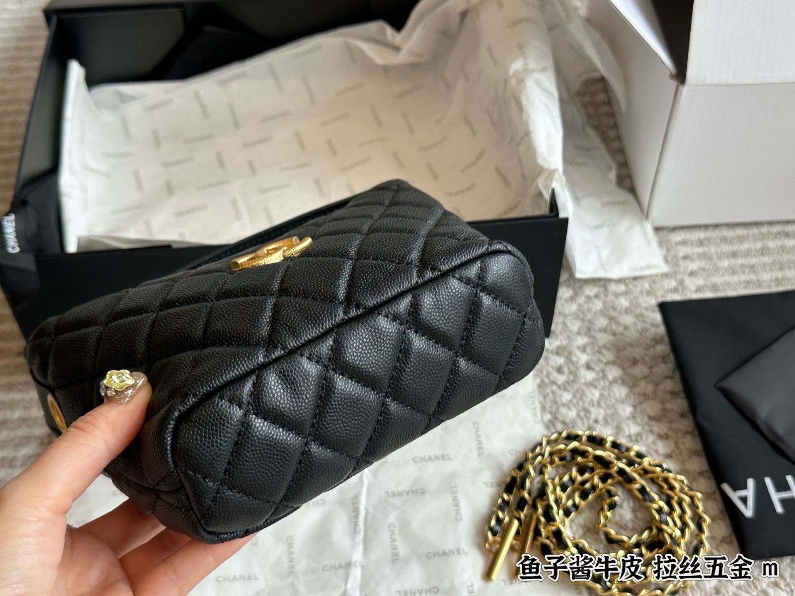 バックロゴがポイント♪【CHANEL】25P ジャッケット 2wayで収納力抜群♪【CHANEL】25P ラージ バケットバッグ