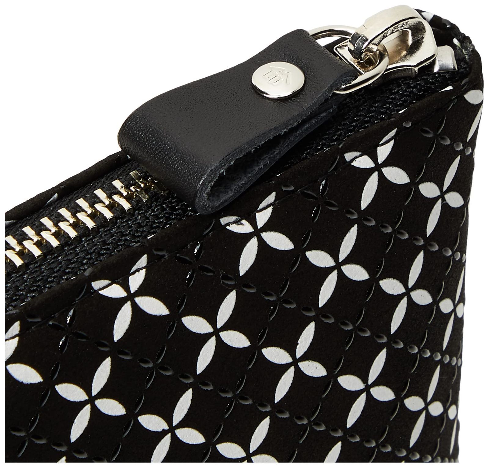 新着商品 そよか 黒地×黒漆×白更紗 印傳屋ポーチ 8810 インデンヤ 黒地×白更紗黒漆 NEXPOTALLINN_EU