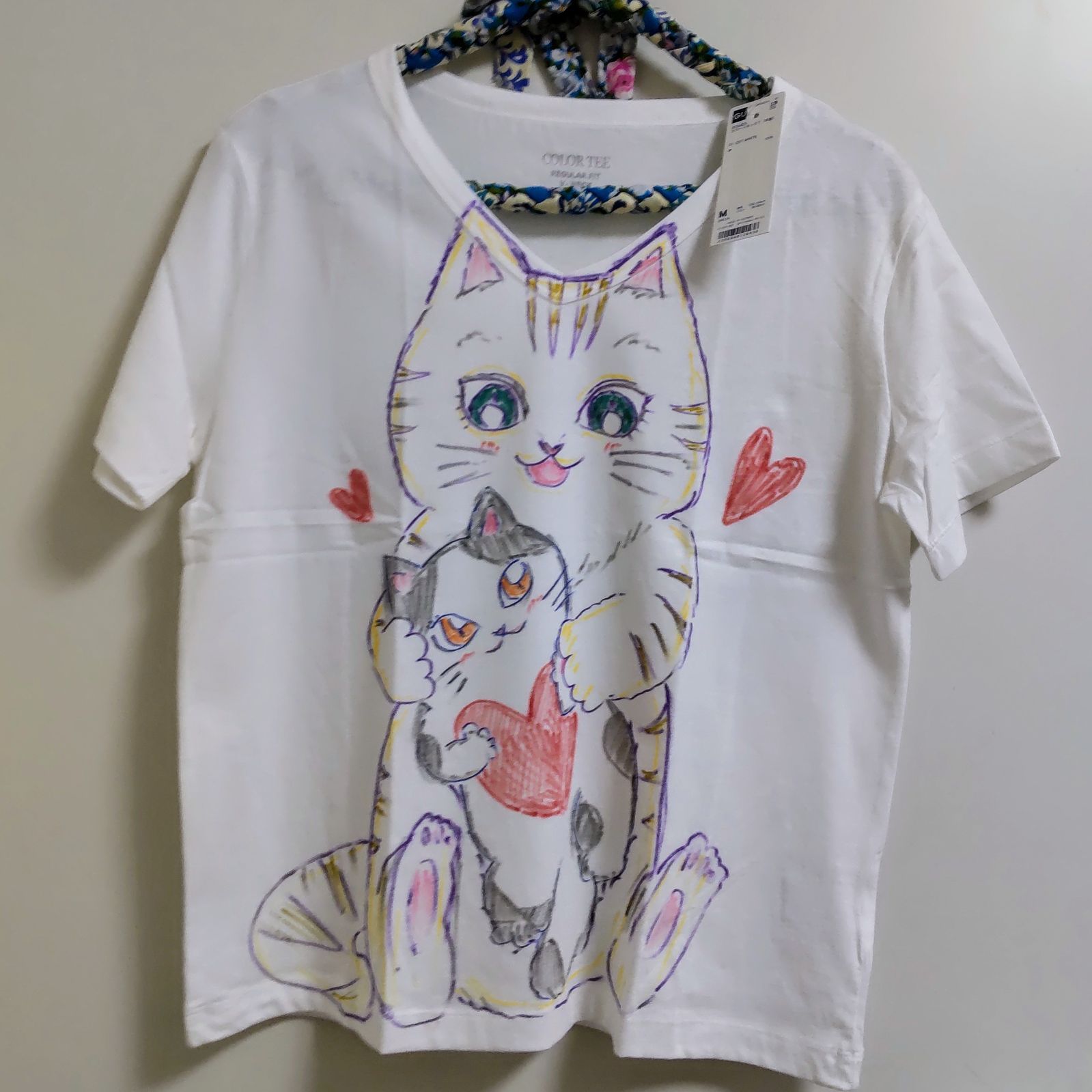 大きな猫イラスト 手描きTシャツ 一点もの 新品Mサイズ - メルカリ