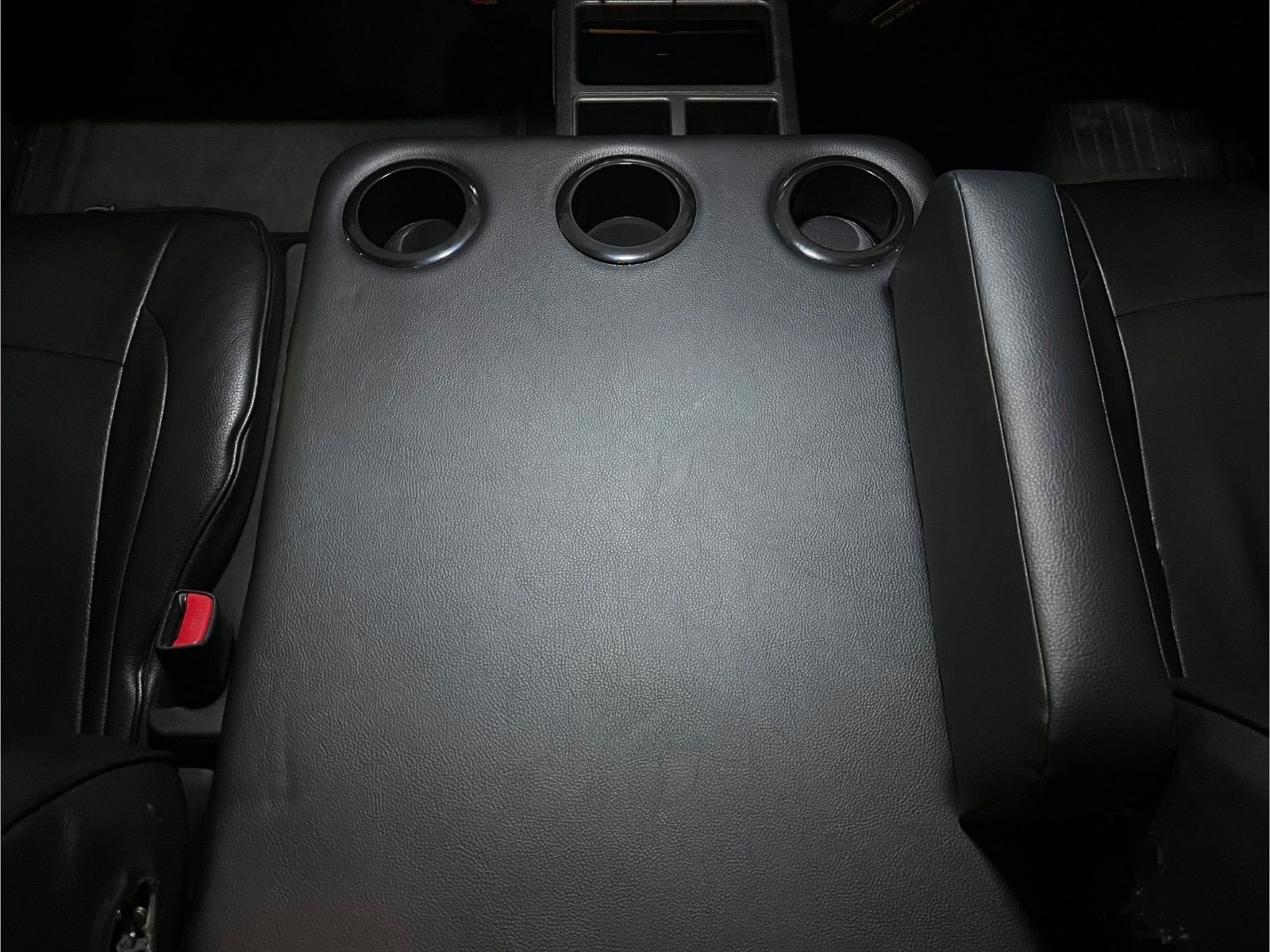 ハイエース 200系ワイド/ワゴン用フラットコンソール 運転席側 ハイエース 200系ワイド/ワゴン用フラットコンソール 運転席側