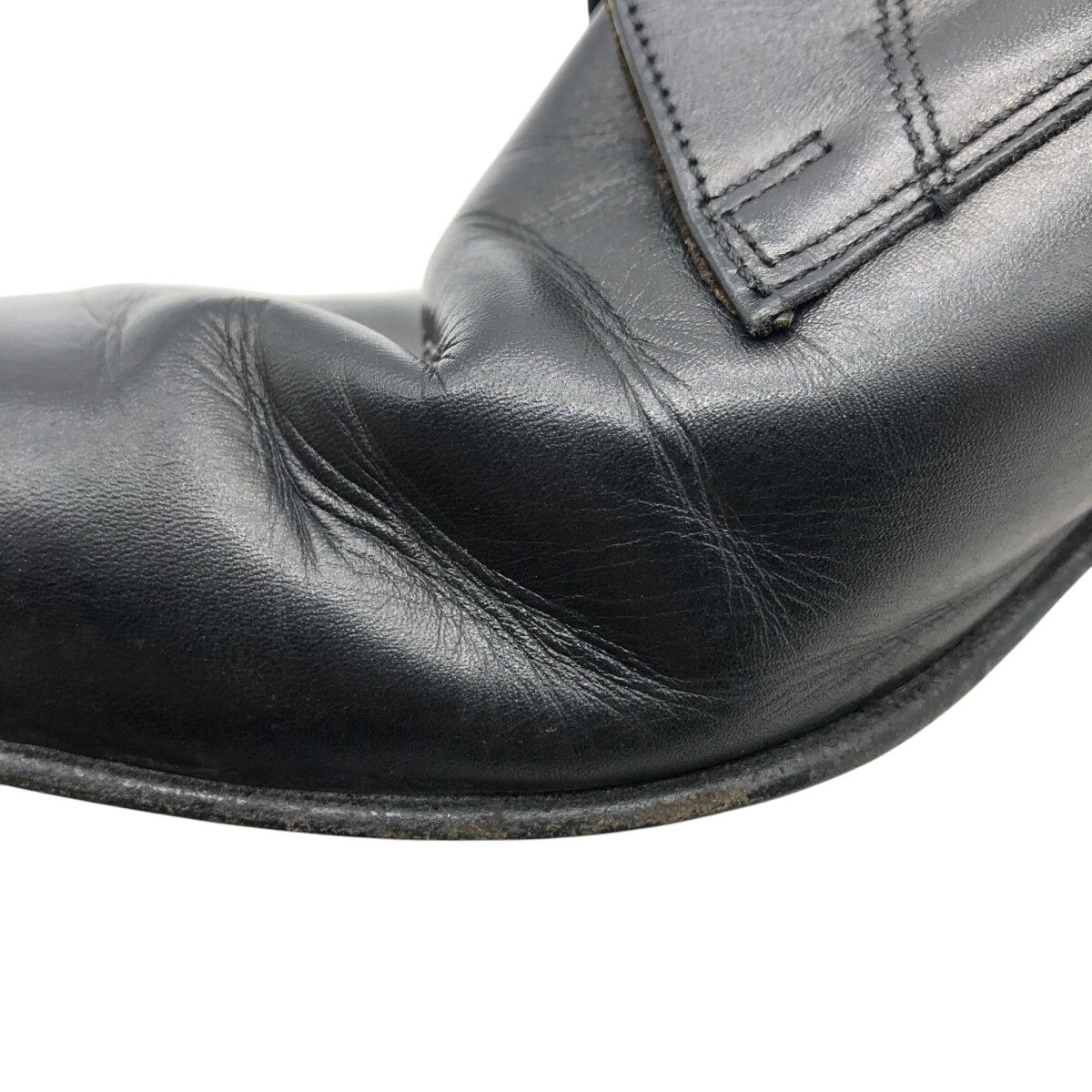 プレーントゥシューズ