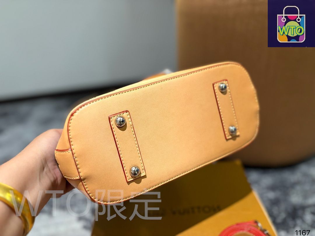 バッグ ショルダーバッグ