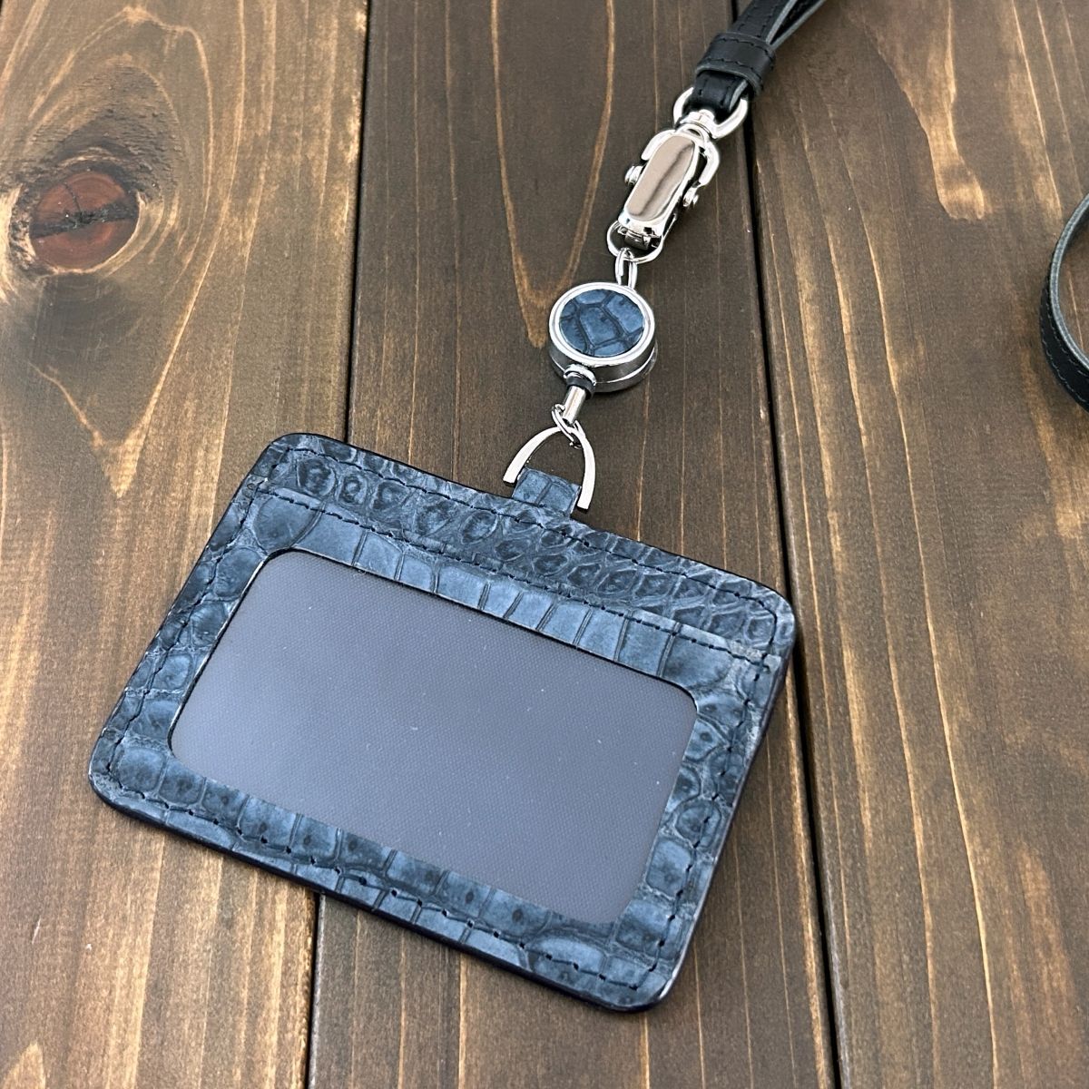 クロコダイル IDホルダー アンティークネイビー