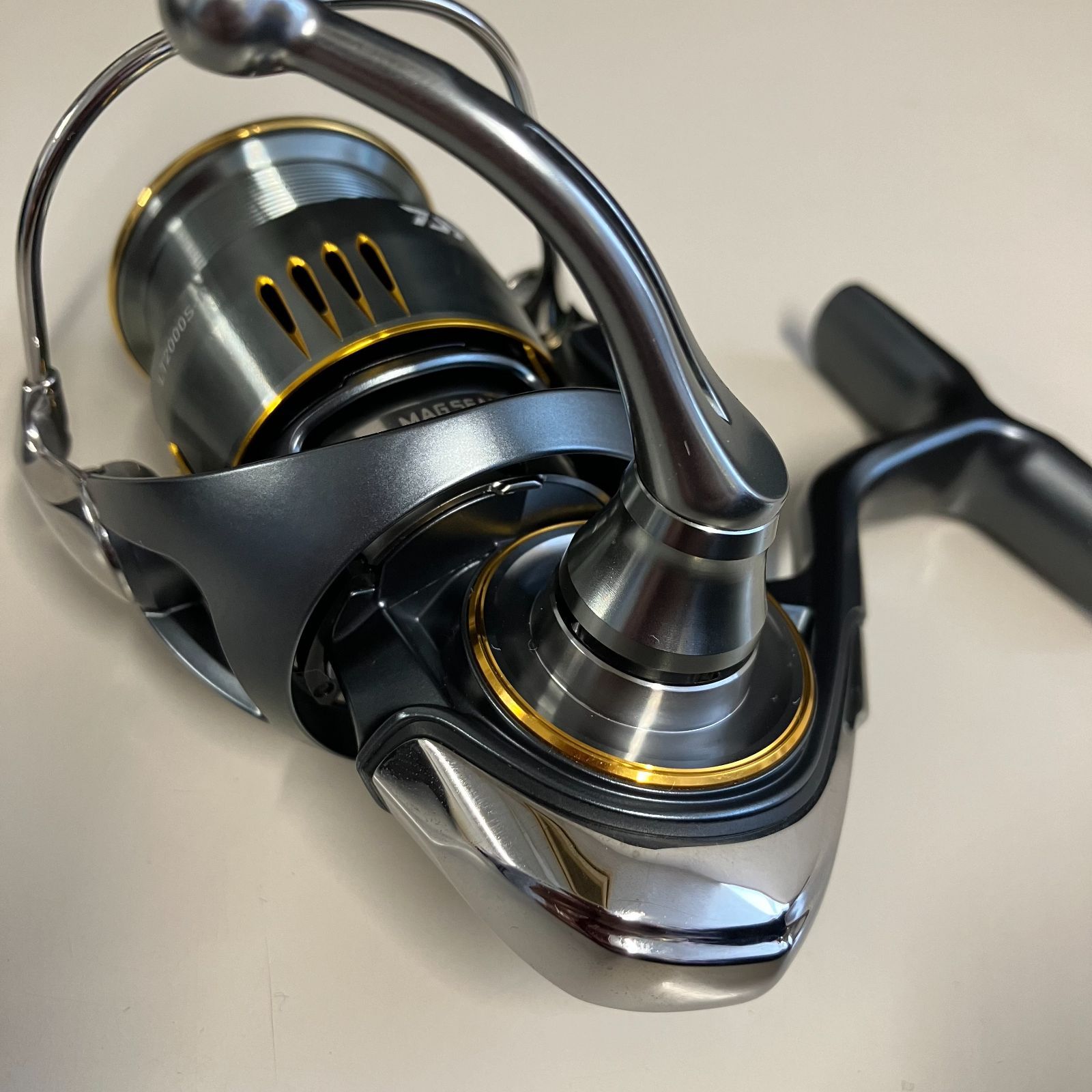 【併売】DAIWA ダイワ 23 AIRITY エアリティ LT2000S-P スピニングリール【むつ73-0120】