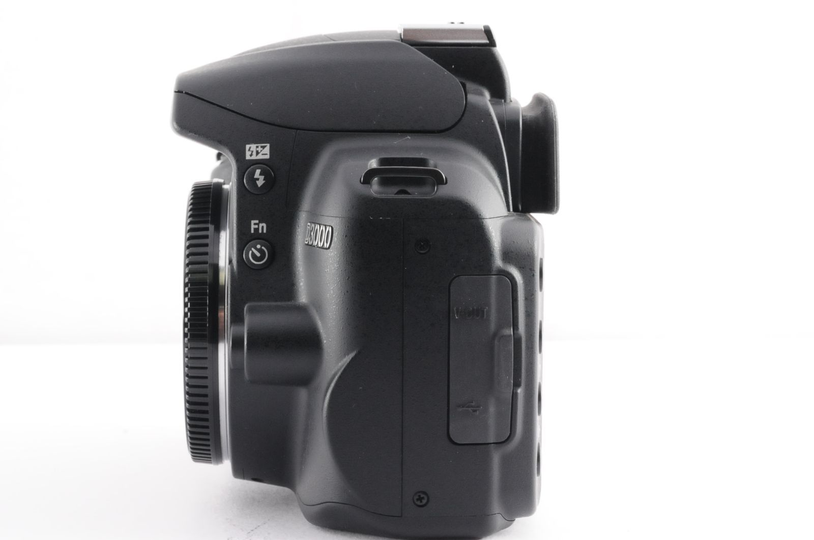 美品】ニコン Nikon D3000 撮影数684枚 【公式通販】
