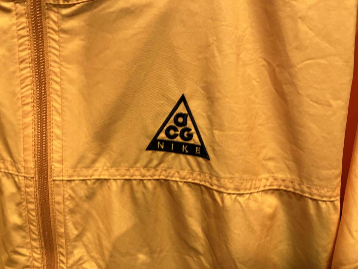 イエロー×ブラック ナイキエーシージー