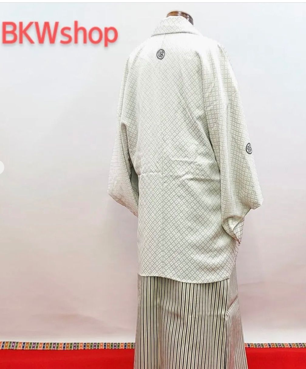 used 正絹 羽織 着物 白 刺し子模様 袴 シルバーグレー 2.35寸~163cm~ キングサイズ 長襦袢付き 4点セット 紋付袴 成人式 結婚式 新郎様 仲人 男着物 催事 式典 お祭り
