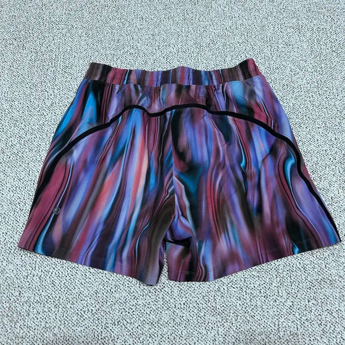 lululemon ルルレモン