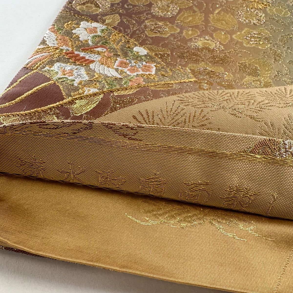 振り袖　向かい鳥　袋帯 袋帯 美品 名品 向かい鳥 草花 刺繍 箔 えんじ色 六通 正絹 【中古】