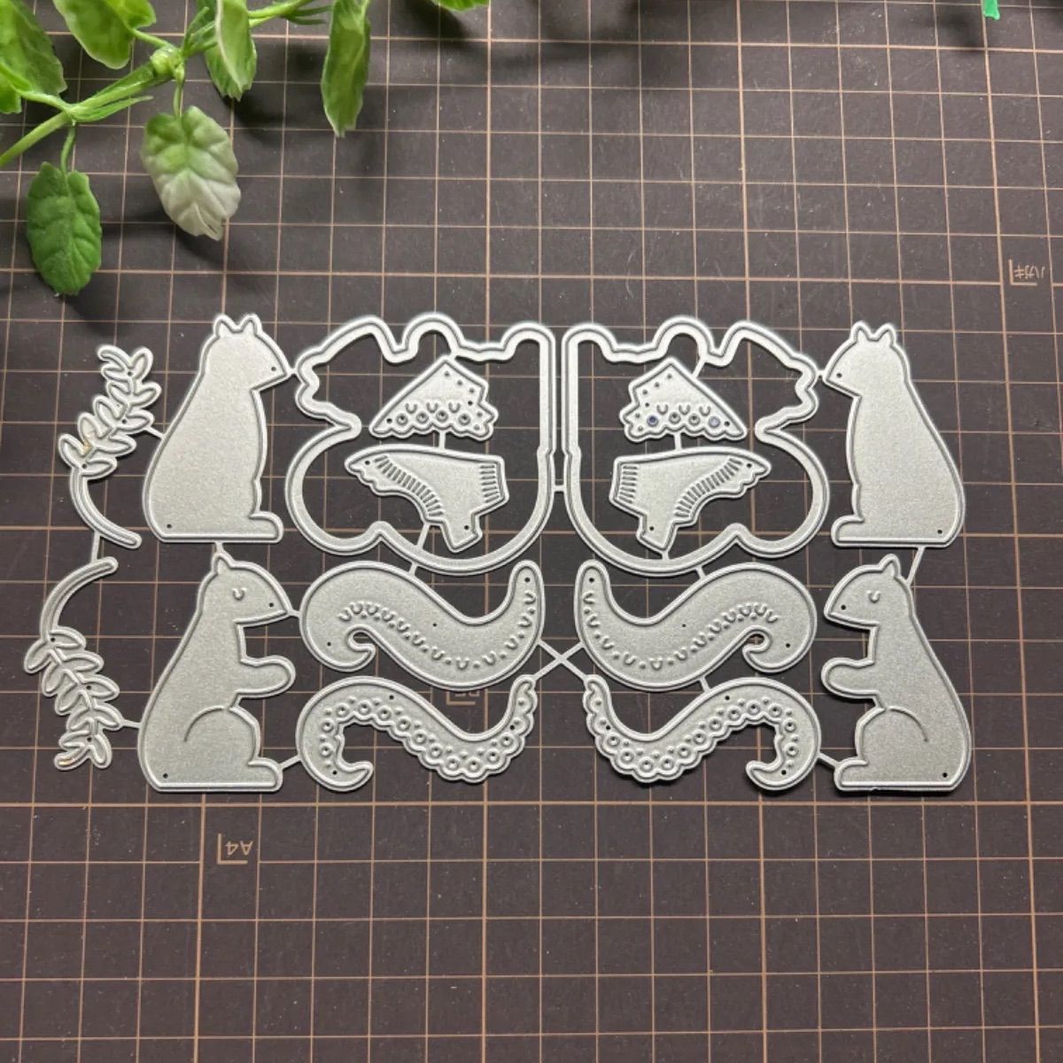 カッティングダイ りす - メルカリ 