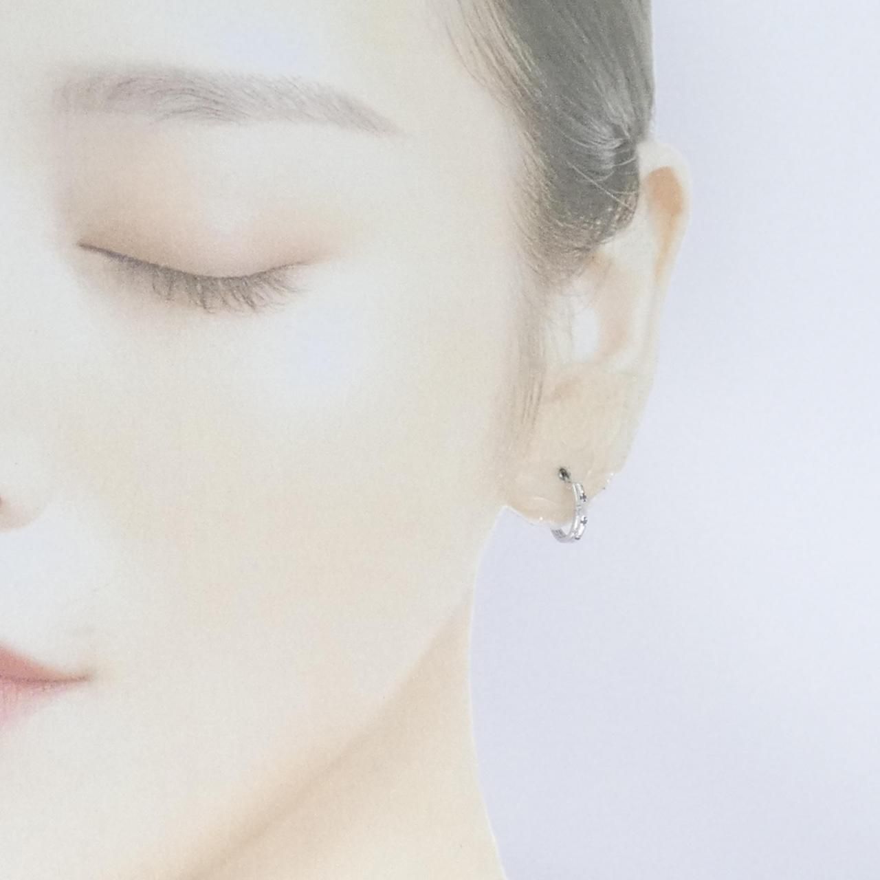 K18WG D0.06ctブルーダイヤ（トリート）フックピアス 約2.5cm 雫ピアス