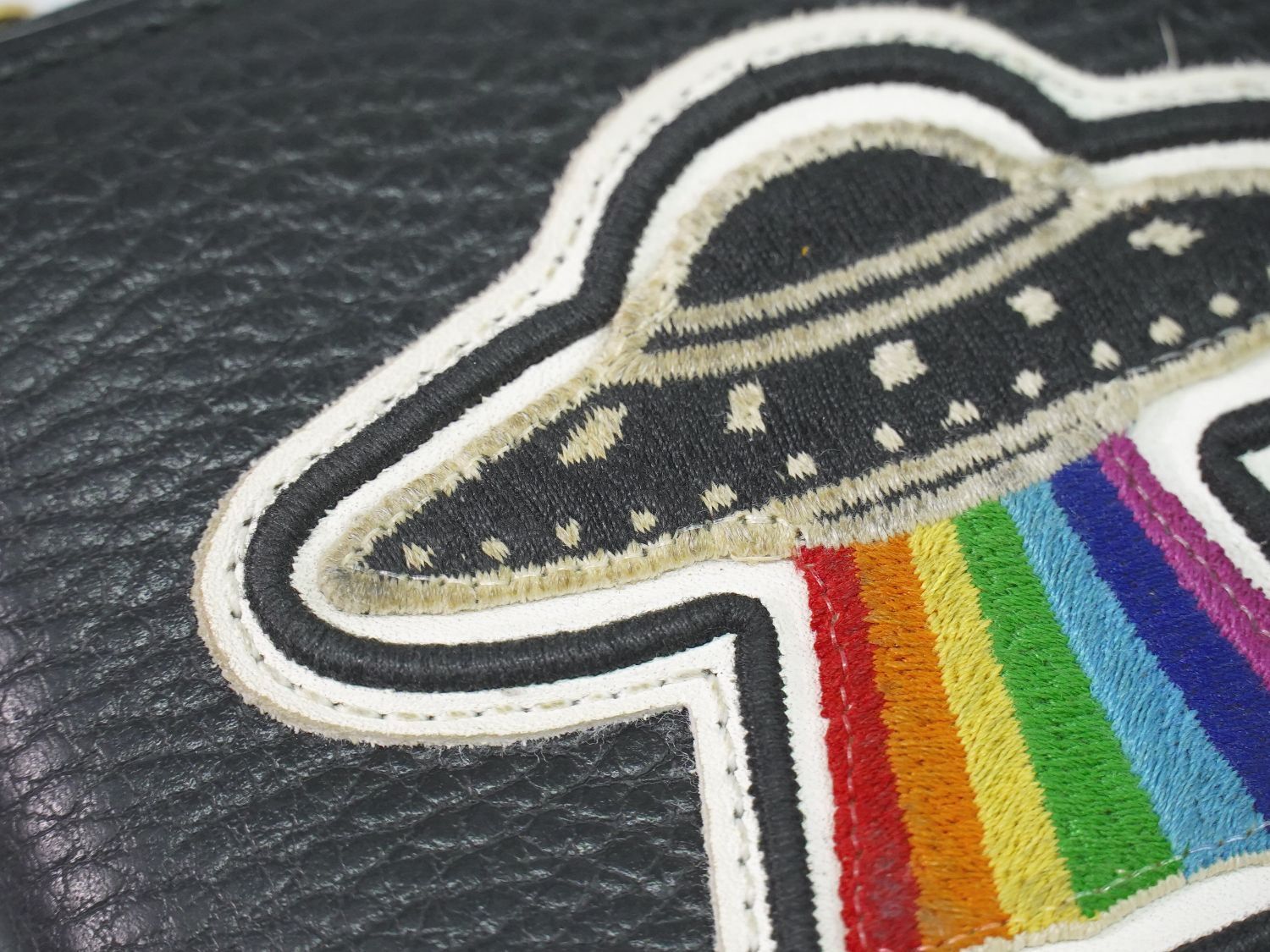グッチ GUCCI GGマーモント UFO ドラゴン パッチワーク 折財布