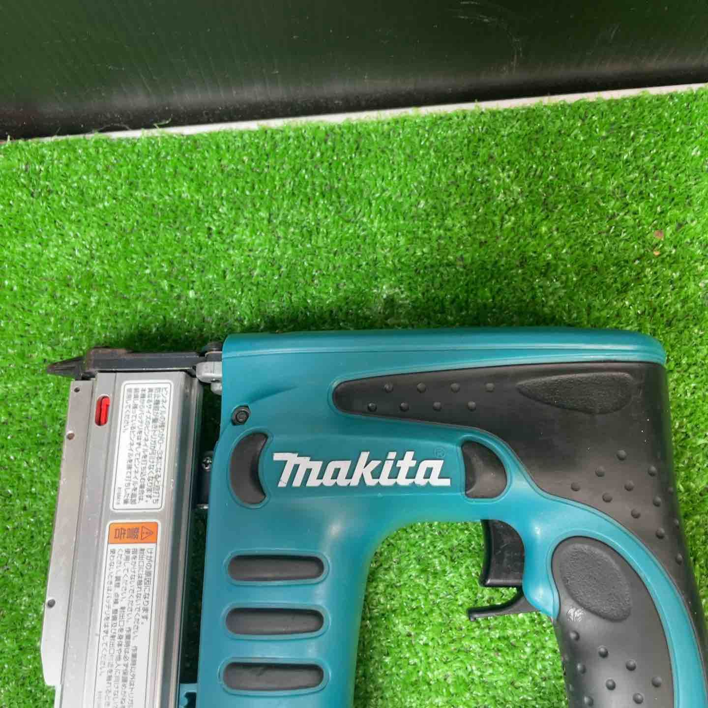 マキタ makita コードレスピンネイラ PT350DZK 3.0Ahバッテリー 岩槻店