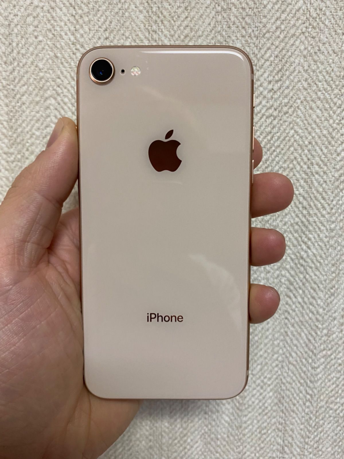 iPhone 8 gold 64GB SIMフリー - メルカリ