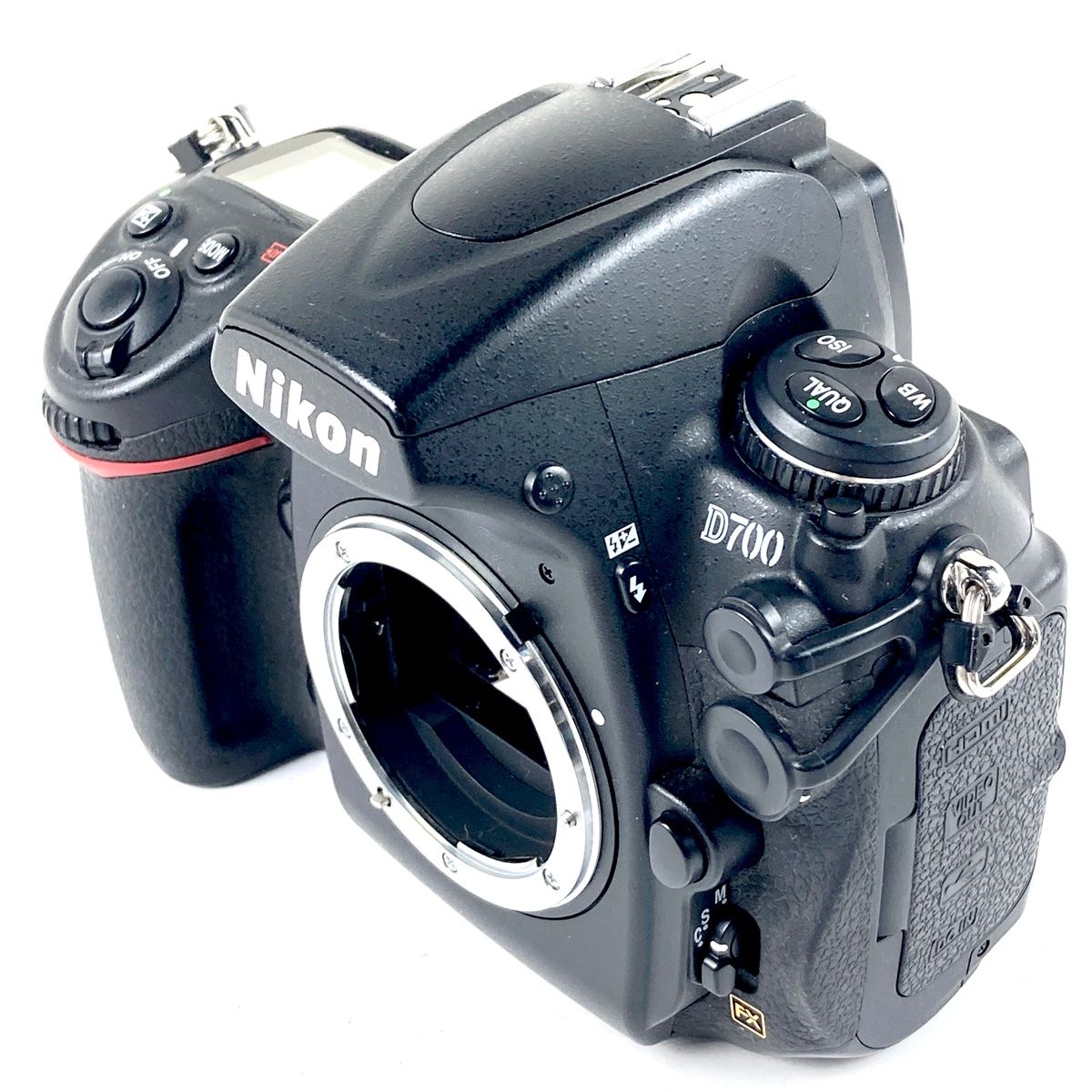 Nikon D700本体+24-85mmf3.5-4.5レンズ