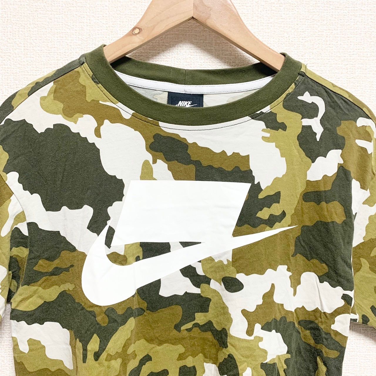 NIKE ナイキ Tシャツ 迷彩 - メルカリ