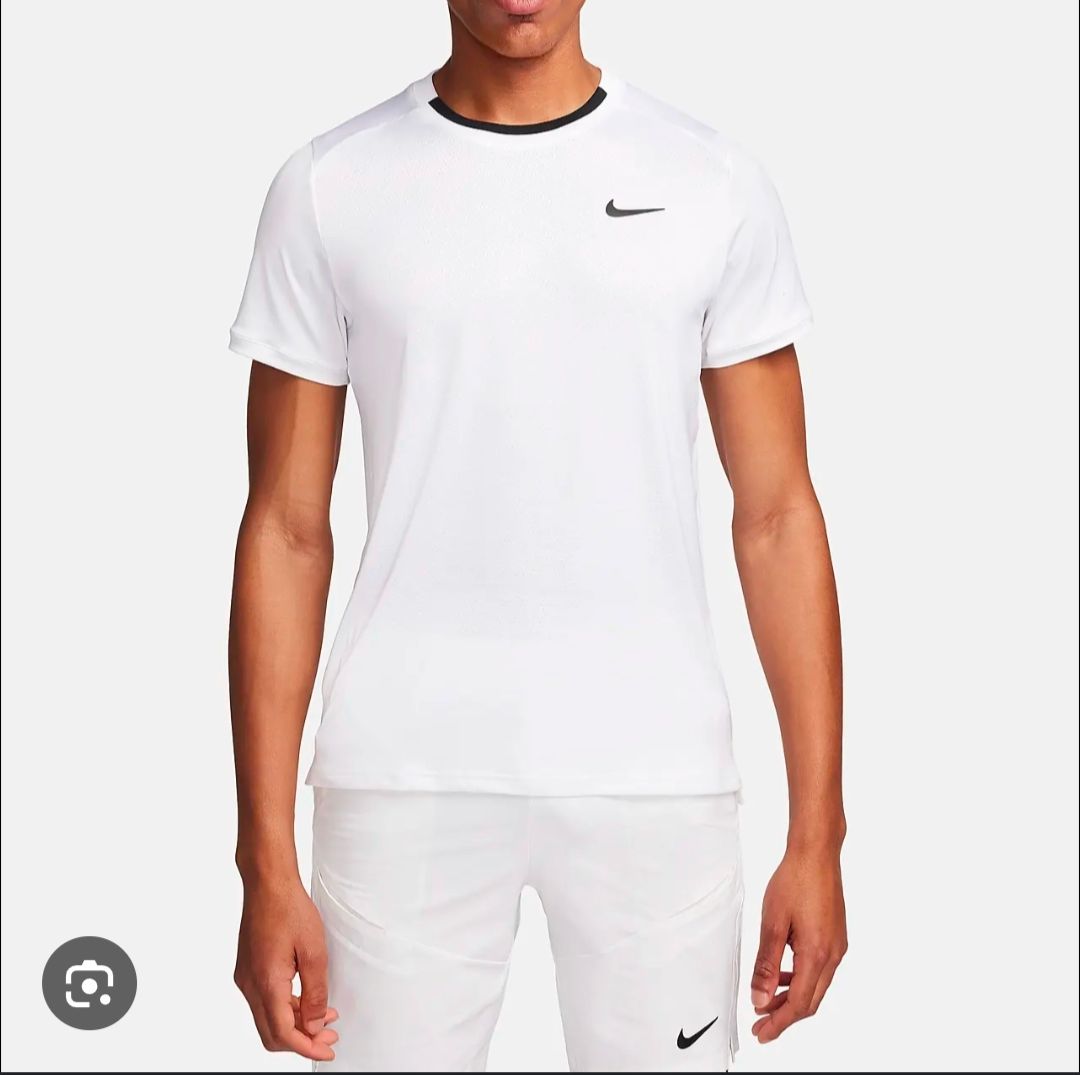 NIKE テニスウェア　2024 全仏モデル　シナー着用 ヤニックシナー着用！Nike Court Advantage テニス Tシャツ
