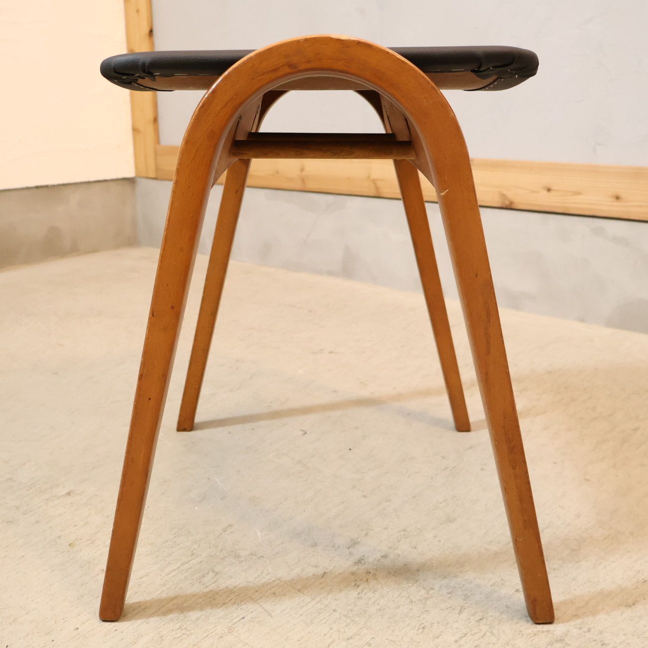 IDC OTSUKA 大塚家具 スタッキングスツール 剣持勇 秋田木工