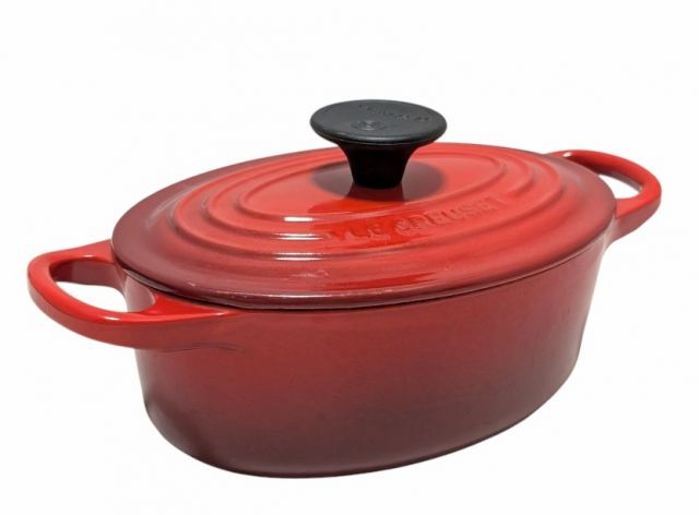 ル•クルーゼ　ココットオーバル 23 鍋　赤USED Le Creuset ルクルーゼ ココット オーバル 23 赤 レッド 鍋 - メルカリ
