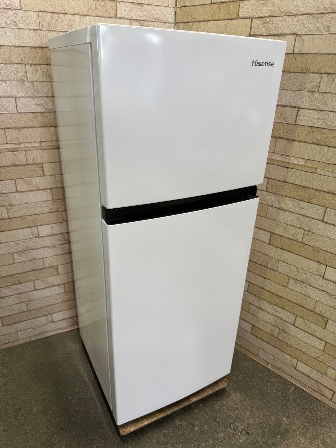 【美品】大阪送料無料★3か月保障付き★冷蔵庫★2021年★ハイセンス★2ドア★HR-B1202★R-513 美品】大阪送料無料☆3か月保障付き☆冷蔵庫☆2021年☆ハイセンス☆2