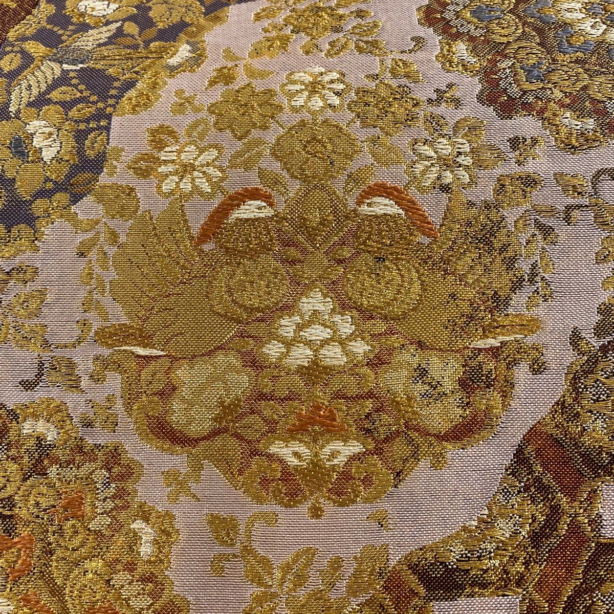 H-257 袋帯 六通 正絹 刺繍 漆箔 花唐草 シンプル 赤 茶 袋帯 美品 秀品 華文 向かい鳥 箔 赤茶 六通 正絹 【中古